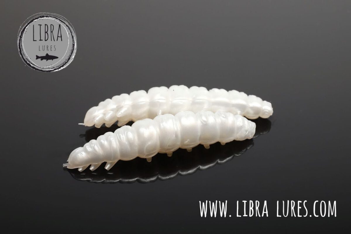 LARVA - 004 SILVER PEARL.jpg